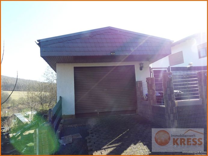 Mach mich fertig! Wohnhaus am Orstrand von Steinau-Neustall m. Garage, kleiner Hoffläche u. Terrasse – Bild 4