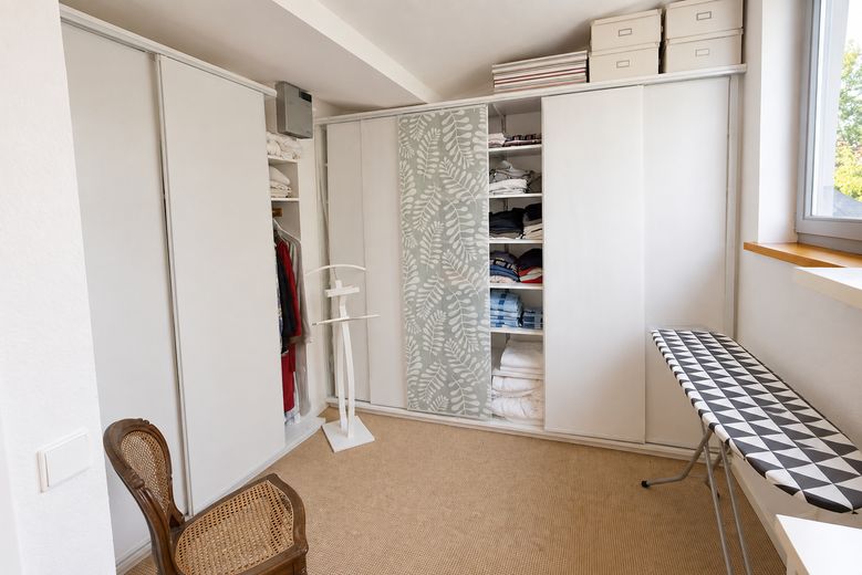 Світлий архітекторський будинок | 224 м² | 7 кімнат | A+ | Фотоелектрика та геотермальне опалення | без комісії – Ankleide OG