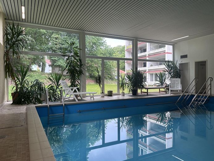 Provisionsfrei: Exklusives Penthouse mit XXL-Dachterrasse und Loggia – Schwimmbad