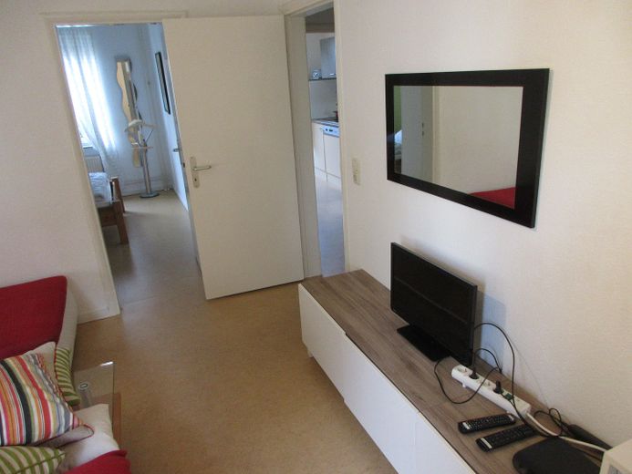 Kleines MFH mit drei Wohnungen und Garten - Bremen-Osterfeuerberg – Erdgeschoss-Wohnung