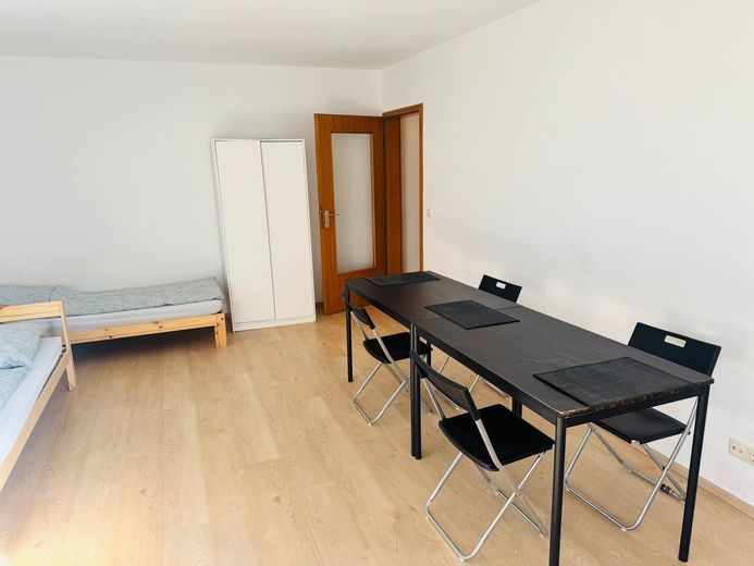 Bellissimo appartamento con terrazza e 3 locali in posizione centrale – ideale per coppie e famiglie – Schlafzimmer 1