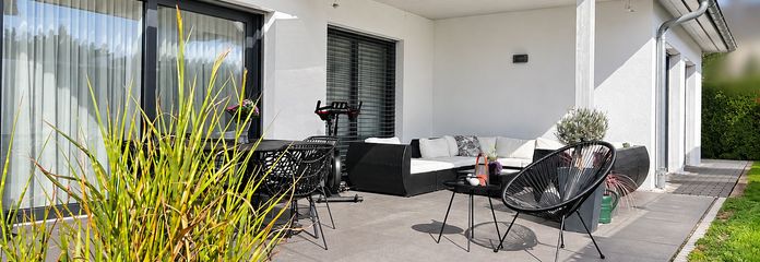 Bungalow narożny z nasłonecznionym tarasem i przestronnym wnętrzem – Titel