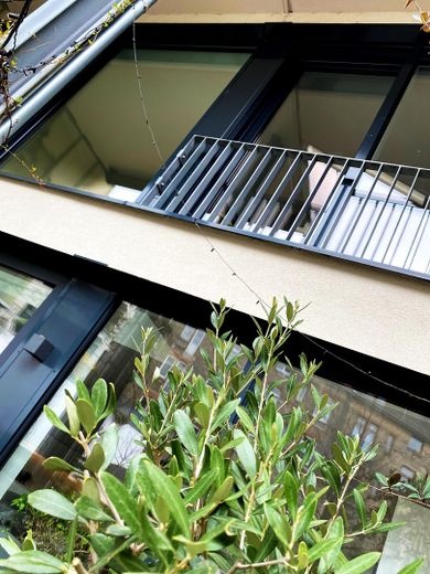 Townhouse-Wohnung Neckarstadt-Ost / Terrasse und Gartennutzung / 2 Balkone / Perfekt für Familien – Überdachte Terrasse im EG