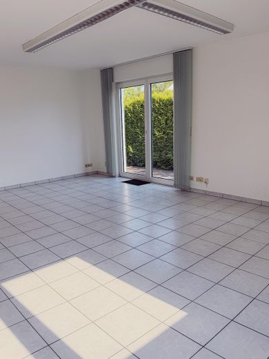 Bürofläche mit 5 Räumen im Gewerbegebiet Schwadermühle in Cadolzburg – ab sofort verfügbar – Raum 3