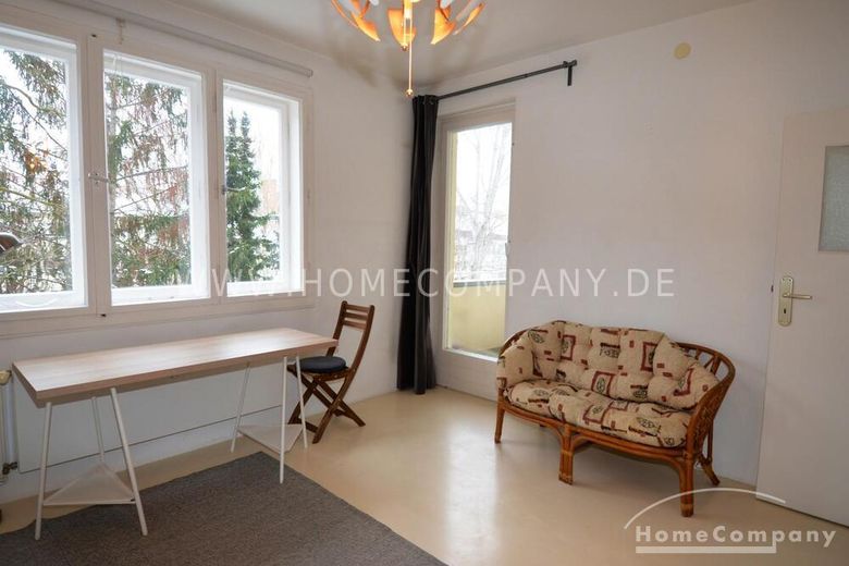 Luminoso appartamento di una stanza con balcone a Tempelhof, arredato – d6f1ad64283644e85297a5999fc8420fda237ad3.jpg