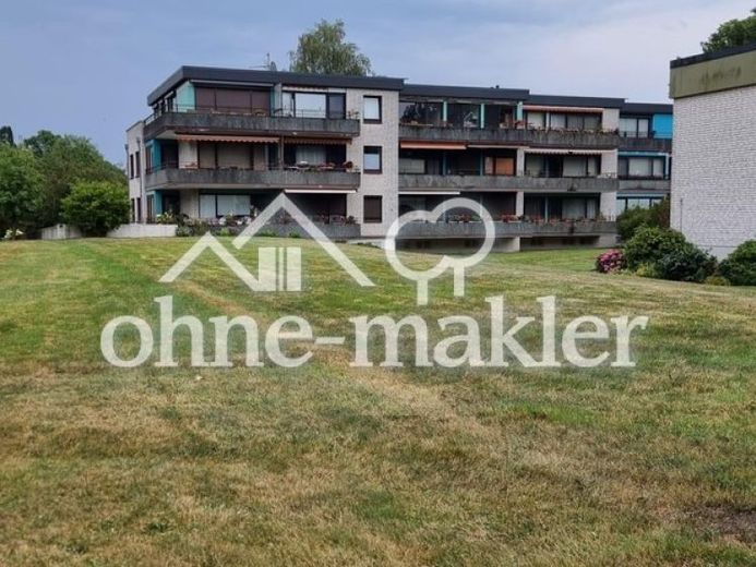 Appartamento charmante di 1 stanza in tranquillo complesso residenziale con garage sotterraneo – Foto 1