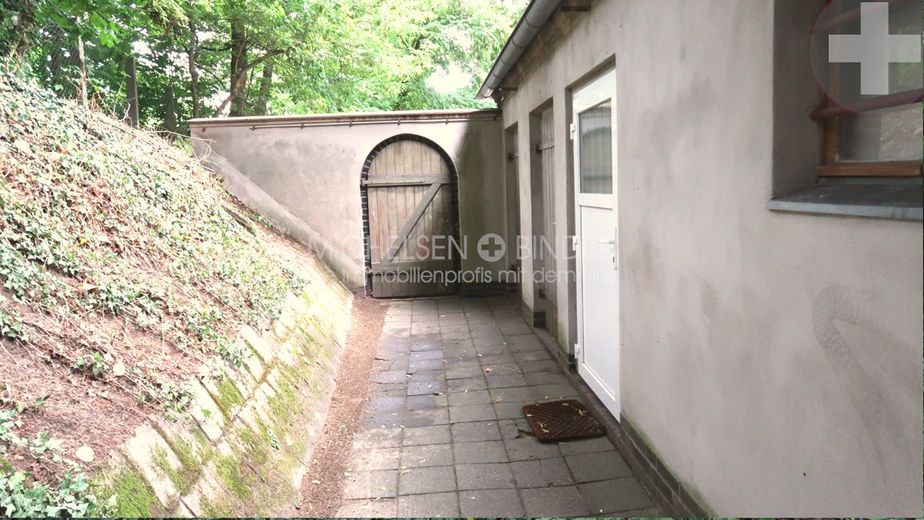 04_Mehrfamilienhaus-in-Jueterbog-Durchgang_ID202200414RN