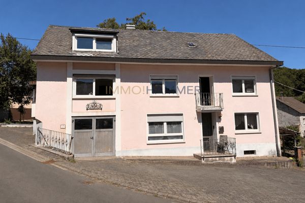 Großzügiges Familienhaus im Grünen mit besonderer Chance