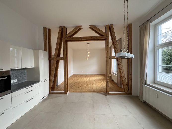 renov. Maisonette-Altbau-Whg. in Bo-Linden – Küche / Wohnzimmer