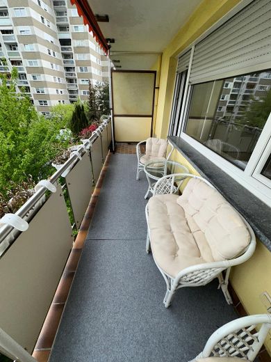 2-room apt. in a well-maintained apartment building & car parking space – Photo 11