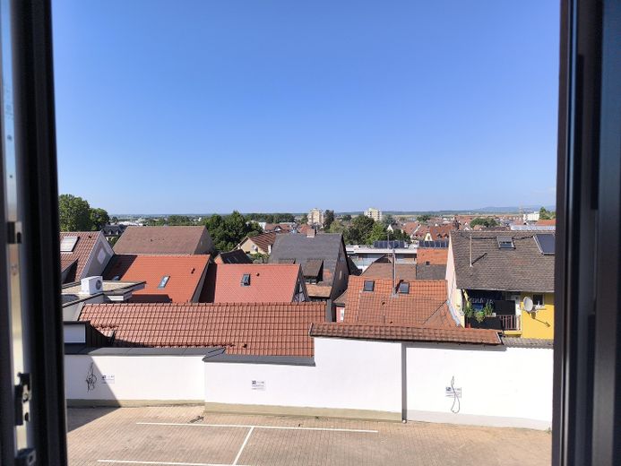 Seniorengerechte 3 Zimmer Wohnung im Herzen von Endingen zum Erstbezug! – Aussicht Zimmer 2