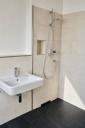 DG Bad mit Dusche