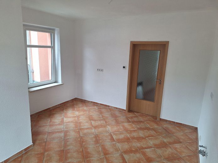 Bright 3-room apartment with large daylight bathroom and dressing room in Zwickau-Crossen – Küche