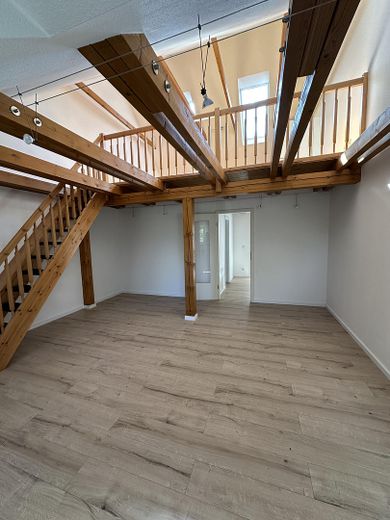 Aydınlık 3,5 odalı dubleks daire – Wohnzimmer