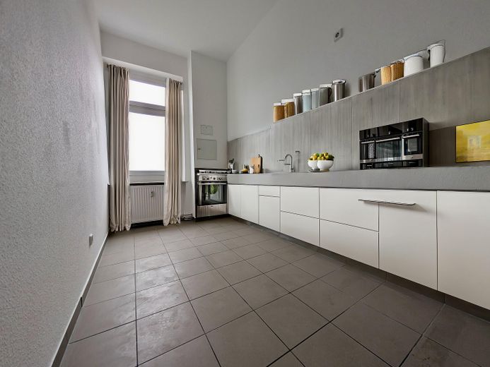 Helle 2- Zimmer- Wohnung in Luckenwalde – Küche mit Möbel