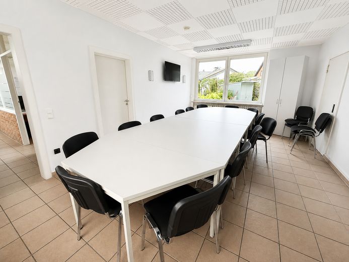 Superficie luminosa per ufficio/studio al piano terra con vista sul giardino e posti auto – 125 m² a St. Tönis / Tönisvorst – Foto 6