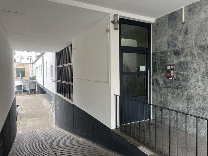 Eingang 2 über das Treppenhaus