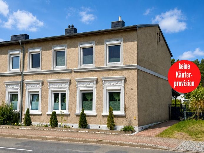 HORN IMMOBILIEN ++ liebevoll renoviertes Ein- oder Zweifamilienhaus in Torgelow mit großem Grundstück – Foto 1