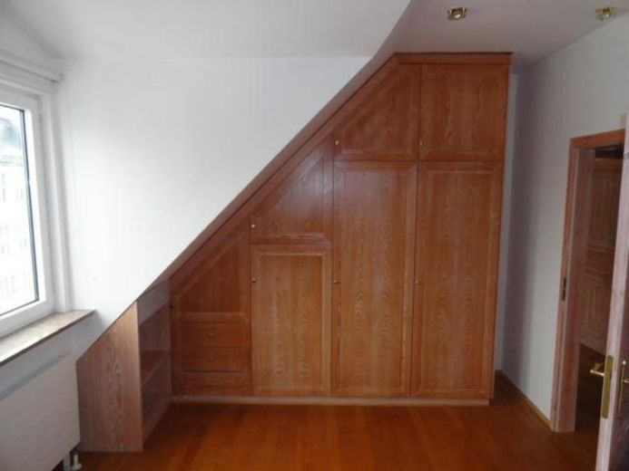 Ruhig & großzügig: 270 m² Wohnung mit Nähe zu Coburg – Foto 11
