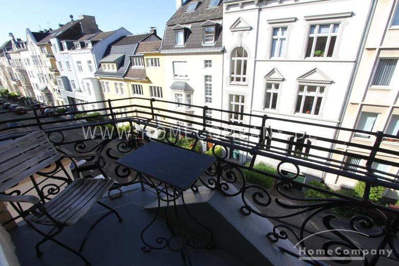 Piccolo appartamento elegante in una splendida villa Art Nouveau – 8142b9c365fcfd84c24c749727cde0fdf710e241.jpg