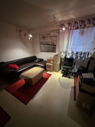 Kellerwohnung / Lager