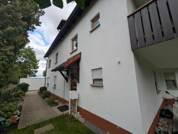 3 Zimmer Wohnung Oberasbach Altenberg – Außenansicht