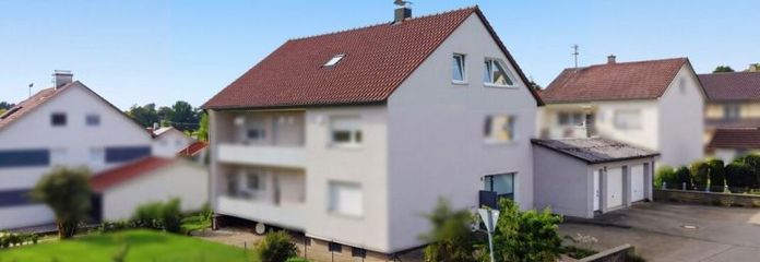 360° | Immediatamente disponibile a Bad Wurzach-Seibranz – appartamento mansardato di 3 locali con garage e porzione di giardino