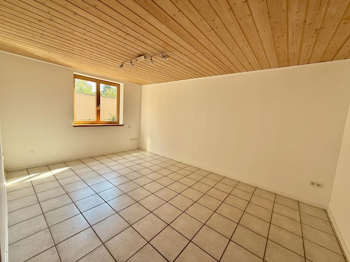 Barrierefreie Erdgeschosswohnung mit großem Garten & Terrasse in Wesseling-Keldenich – Schlafzimmer