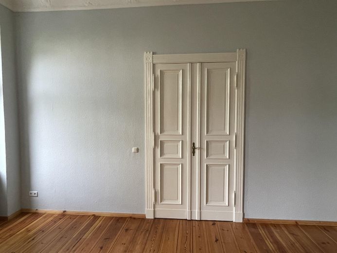 Encantador apartamento antiguo con balcón y ascensor en Hufelandstraße, Prenzlauer Berg – Foto 9