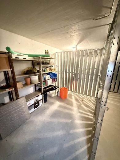 Un chez-soi ensoleillé avec balcon exposé sud - Appartement de 2 pièces à occuper soi-même - Sans commission – Keller 1