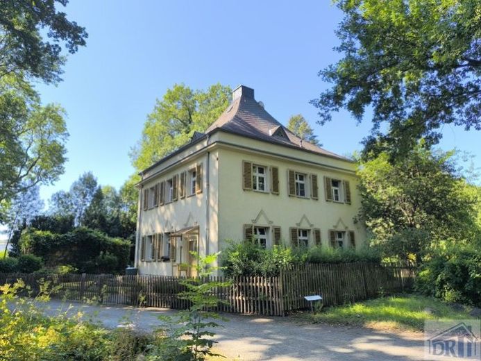 Stilvolles Zweifamilienhaus mit besonderem Flair – फोटो 1