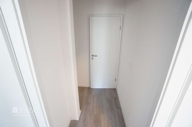 Erstbezug nach Sanierung, 2ZKB in der Stadtmitte! – Flur