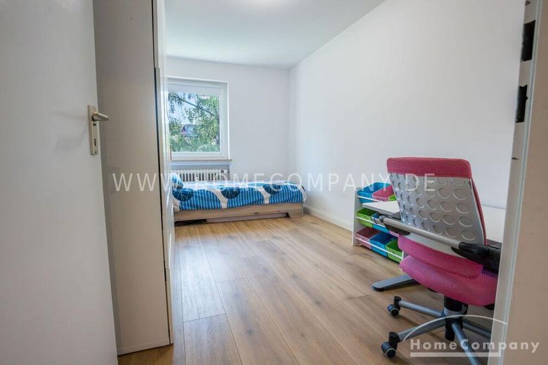 Volledig gemeubileerd 4-kamerappartement met groot balkon in Berg am Laim – 79c0c06cee813cf15fbc77d4aa03f93d3f42eb50.jpg