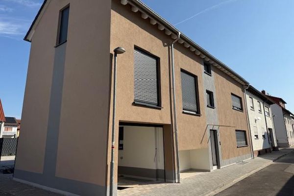 NEUBAU ERSTBEZUG! Wohnen mit Charakter: 2-Zimmer-Wohnung in Ketsch
