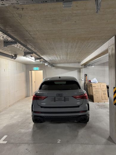 Tiefgaragenplatz 02