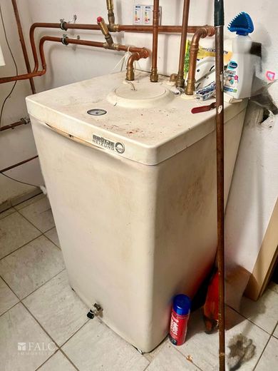 Einfach Mehr: Bungalow mit ELW. Garage, Süd-Loggia-Terrasse. Wohnreserve. Ruhige Wohnlage. Frei. – Wasser-Boiler