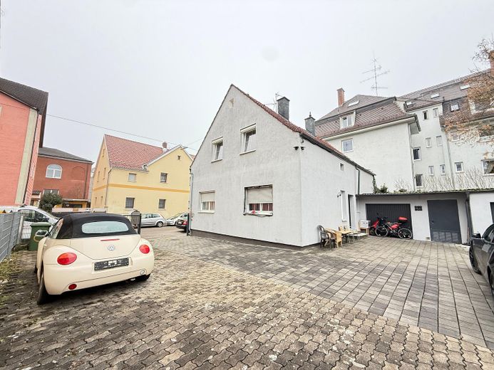 Cazip şehir çeperi konumunda sürdürülebilir potansiyele sahip esnek konut ve yatırım gayrimenkulü – Haus