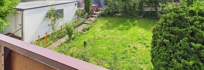 **REDUCED ** 185 m² of residential bliss: sunny two-family house