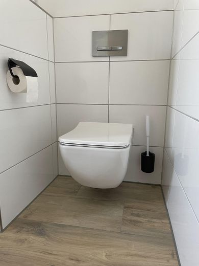 Neuwertiges und modernes Haus in Traumlage – Foto 14