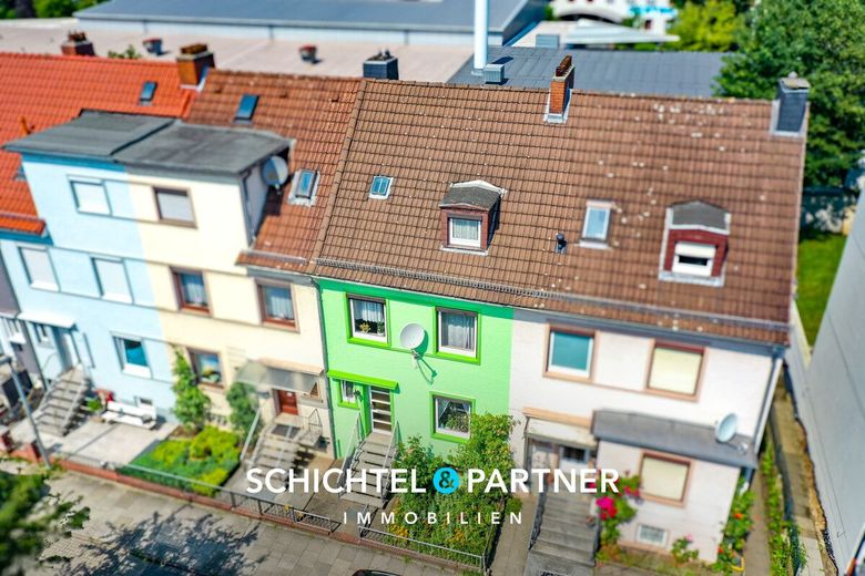 Ohlenhof | Ansprechendes Reihenmittelhaus mit Balkon und Terrasse – S&amp;P | Titelbild