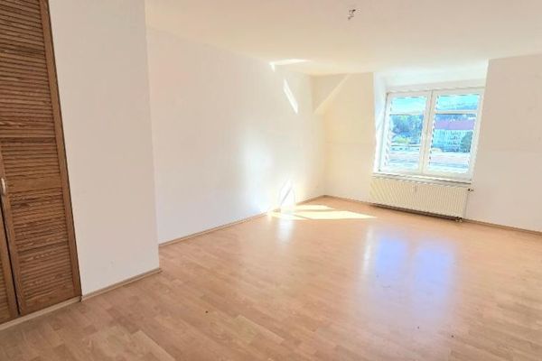 Südvorstadt'ta harika 1 odalı çatı katı dairesi