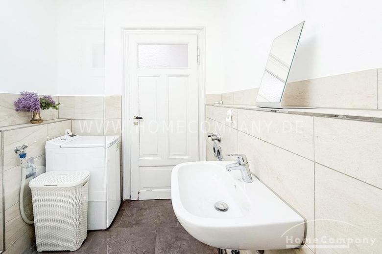 22801 HomeCompany Dresden Möbliert/Furnished 3-Zimmer Maisonette Wohnung in Dresden-Striesen mit Balkon max. 3 Personen – 6bc9eddbca0dcf24352ed12a10680045a8540979.jpg