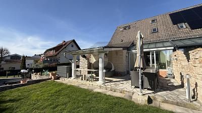 MODERNISÉE AVEC VÉRANDA ET ÉQUIPEMENTS DE PREMIÈRE QUALITÉ – 1776039450_b08cda.jpg