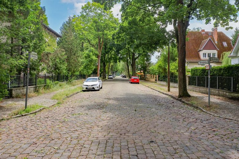 PROVISIONSFREI (Privatverkauf): Große 4-Zimmer-Wohnung in historischen Villa am Naturschutzgebiet – Foto 14