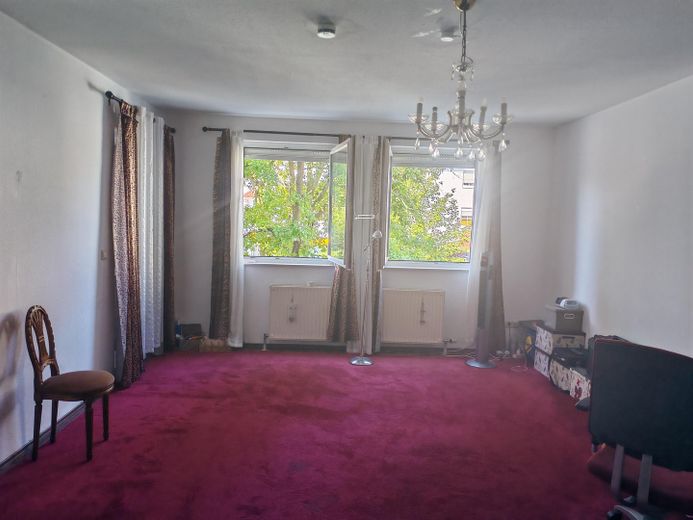 Großzügige 3-Zimmer Wohnung im 1. OG in Speyer zu vermieten – Wohn-/Esszimmer