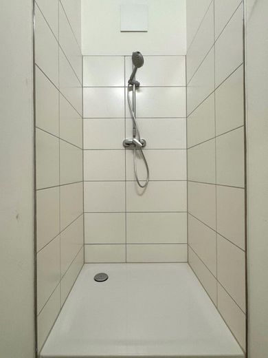 Dusche in B0 - 17