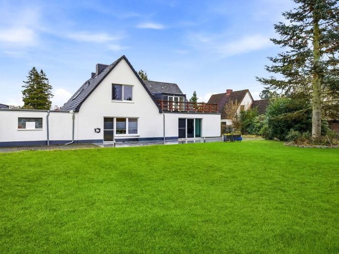Energetisch fit für die Zukunft: Gepflegtes Zweifamilienhaus – फोटो 1