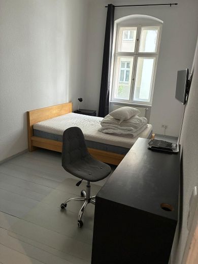 Frisch renovierte 2-Zimmer-Wohnung mit Balkon im Neuköllner-Kiez – Zimmer 2