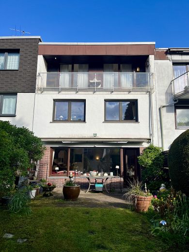 150 m² Familienhaus mit Garten, Garage & Stellplatz in W-Katernberg – Foto 2