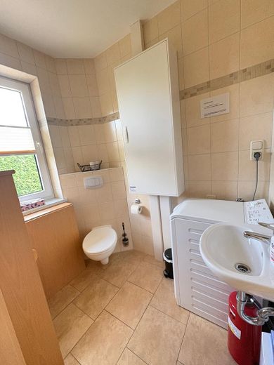 Nur wenige Schritte zum Wasser – Zwei Wohnungen oder ein Zuhause mit vielen Möglichkeiten – Foto 18
